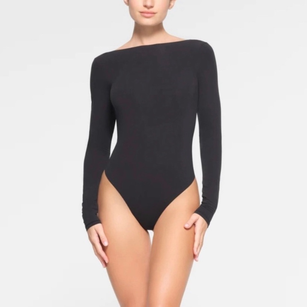 NWT Skims Fits Everybody Long Sleeve Low Back Bodysuit Onyx/Black Size Large